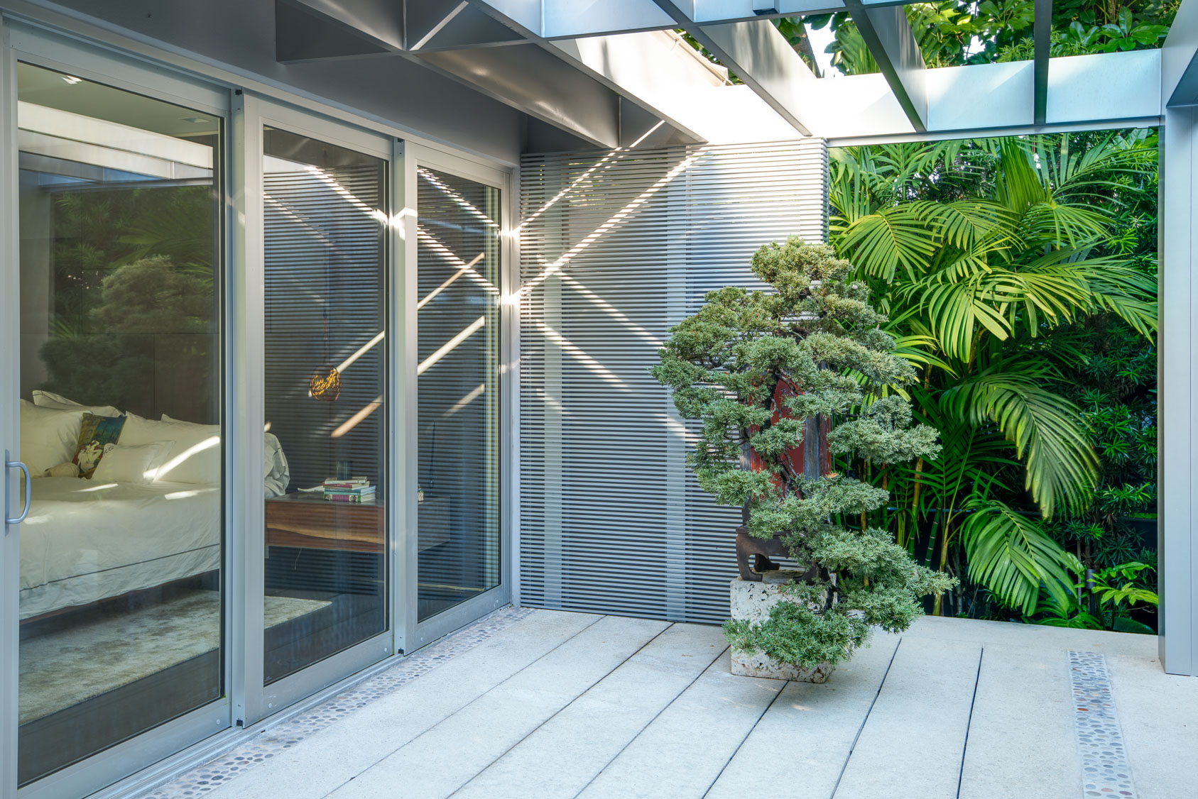 Miami-Beach-Residential-Garden-12