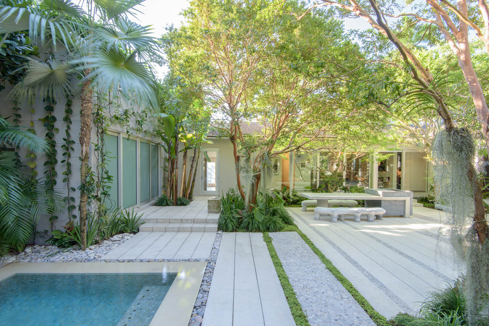 Miami-Beach-Residential-Garden-8